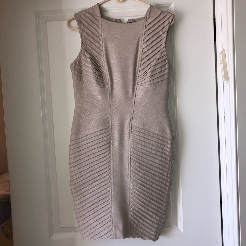 Adrianna papell size 6 dress
